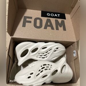 Yeezy foam runner